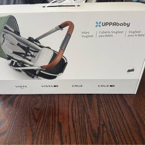 Infant SnugSeat - Green and Gray